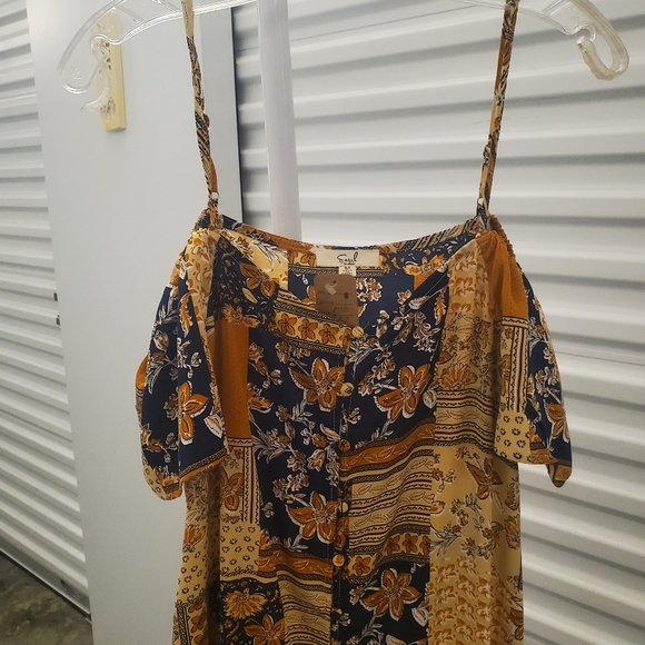 Multicolored Dress. - Picture 4 of 7